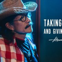 แอ๊ด คาราบาว - Taking Less and Giving More [Official Music Video]  คอร์ด เนื้อเพลง